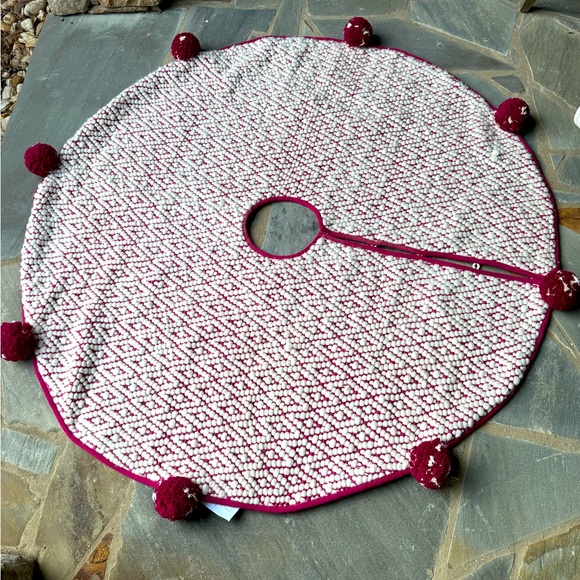 Anthropologie Wilma Tree Skirt - Cream/Raspberry - Picture 5 of 8